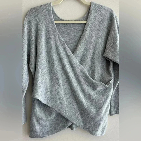 Pure / US Collection Grey Cross Front Sweater, Cozy Trendy Fall Knit, Medium - Picture 4 of 16